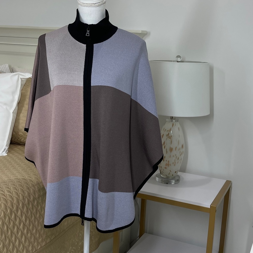 Anne Klein Full Zip Cape Size Small